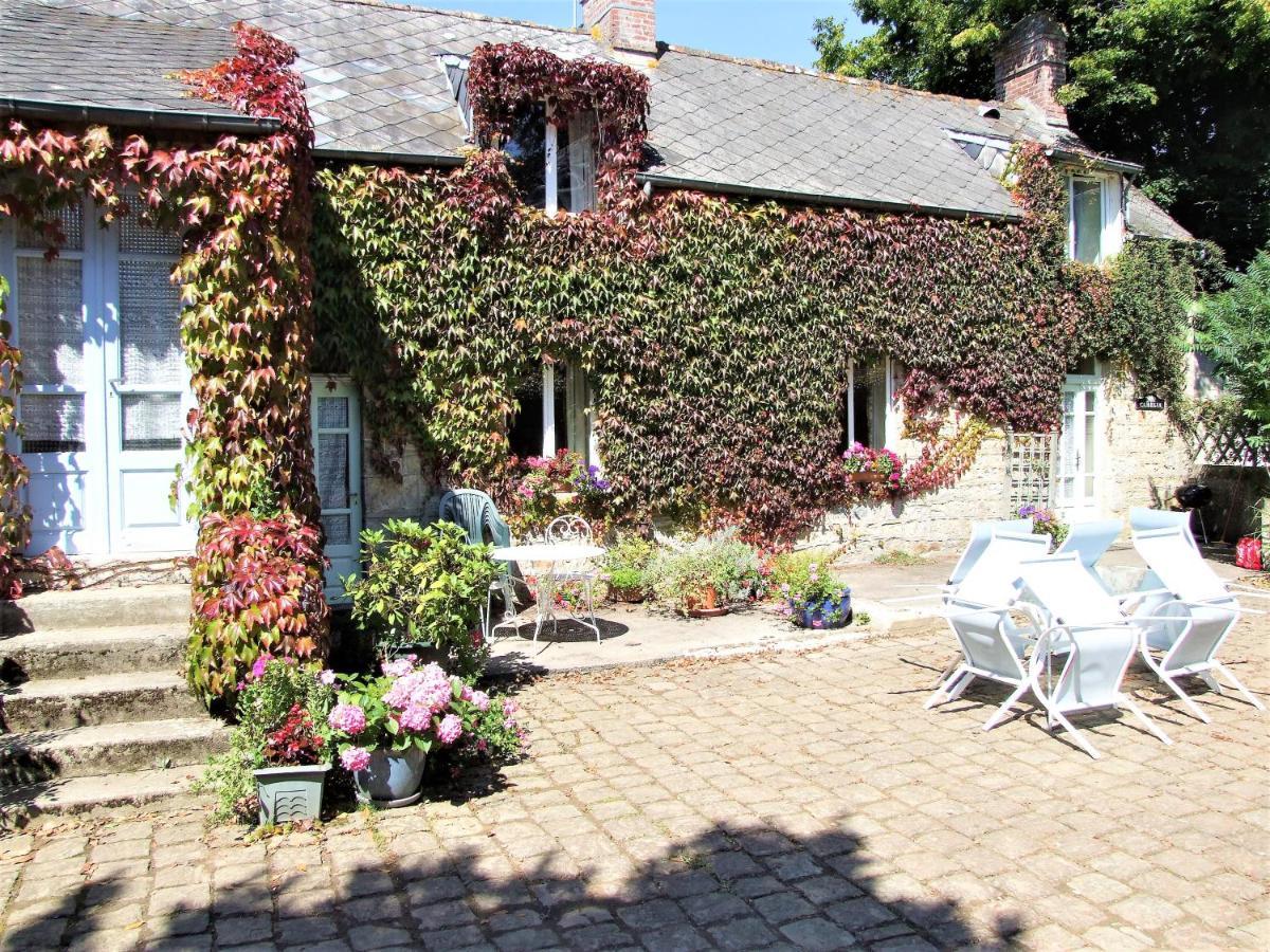 Appartement Le Glycine a Manoir Sainte Cecile à Juvigny-Val-d'Andaine Extérieur photo